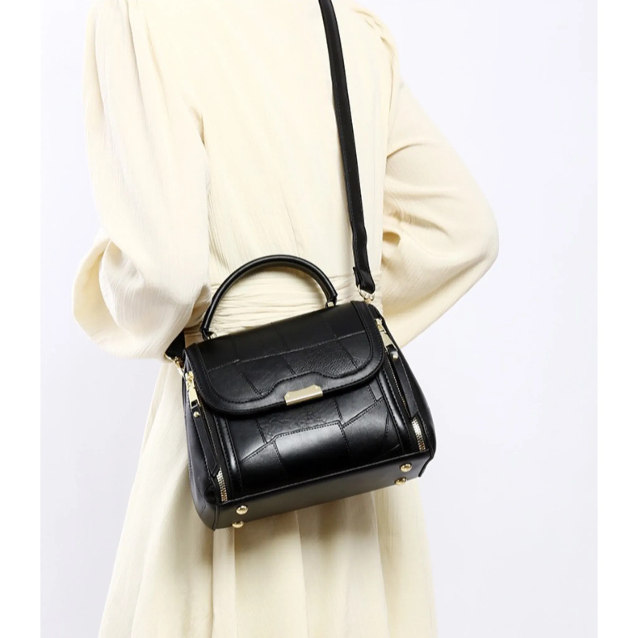 Black Vigo Sling Bag