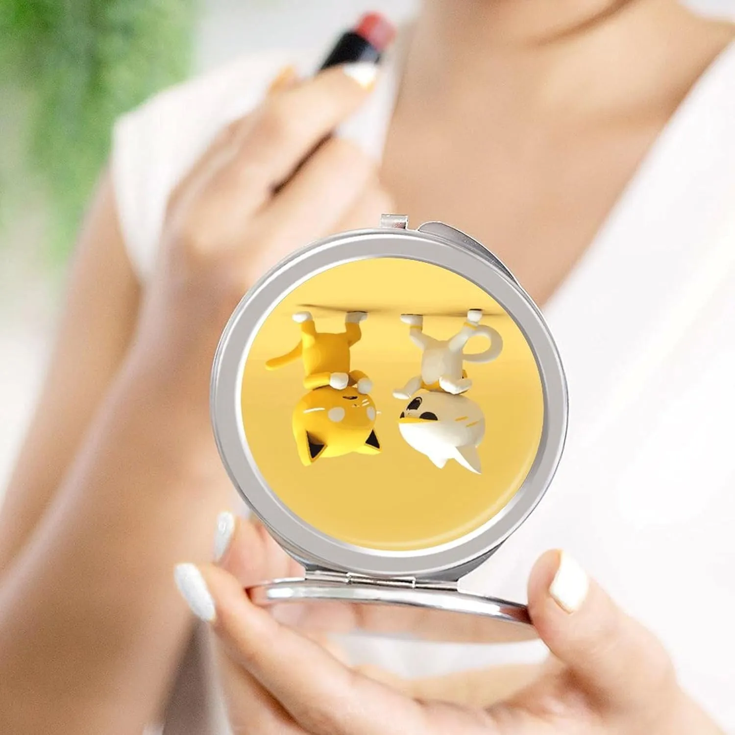 Compact Travel Makeup Mirror Small Handheld The Fight Between Two Cats Pocket Mirror 1X/2X 2-Sided Magnification Mirror Folding Vanity Mirror for Purse Handbag Gift