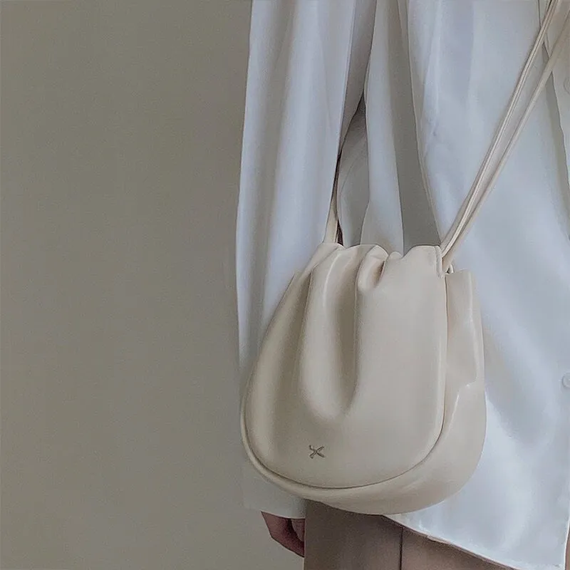 creamtopmall Cute Crossbody Sling Bag, Creamy Vegan Leather Shoukder Bag for Women, Pleated Opening Pouch Bag, Elegant Small Purse, Mininalist Handbag