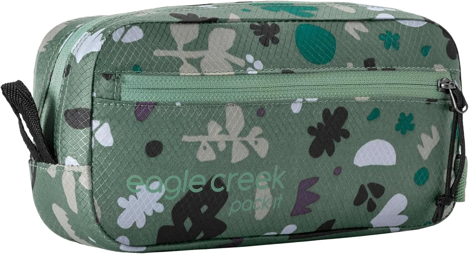 eagle creek Pack-It Isolate Quick Trip Travel Toiletry Bag - Durable, Stain- and Water-Resistant with Multiple Pockets, Machine Washable, Duck Green - XS