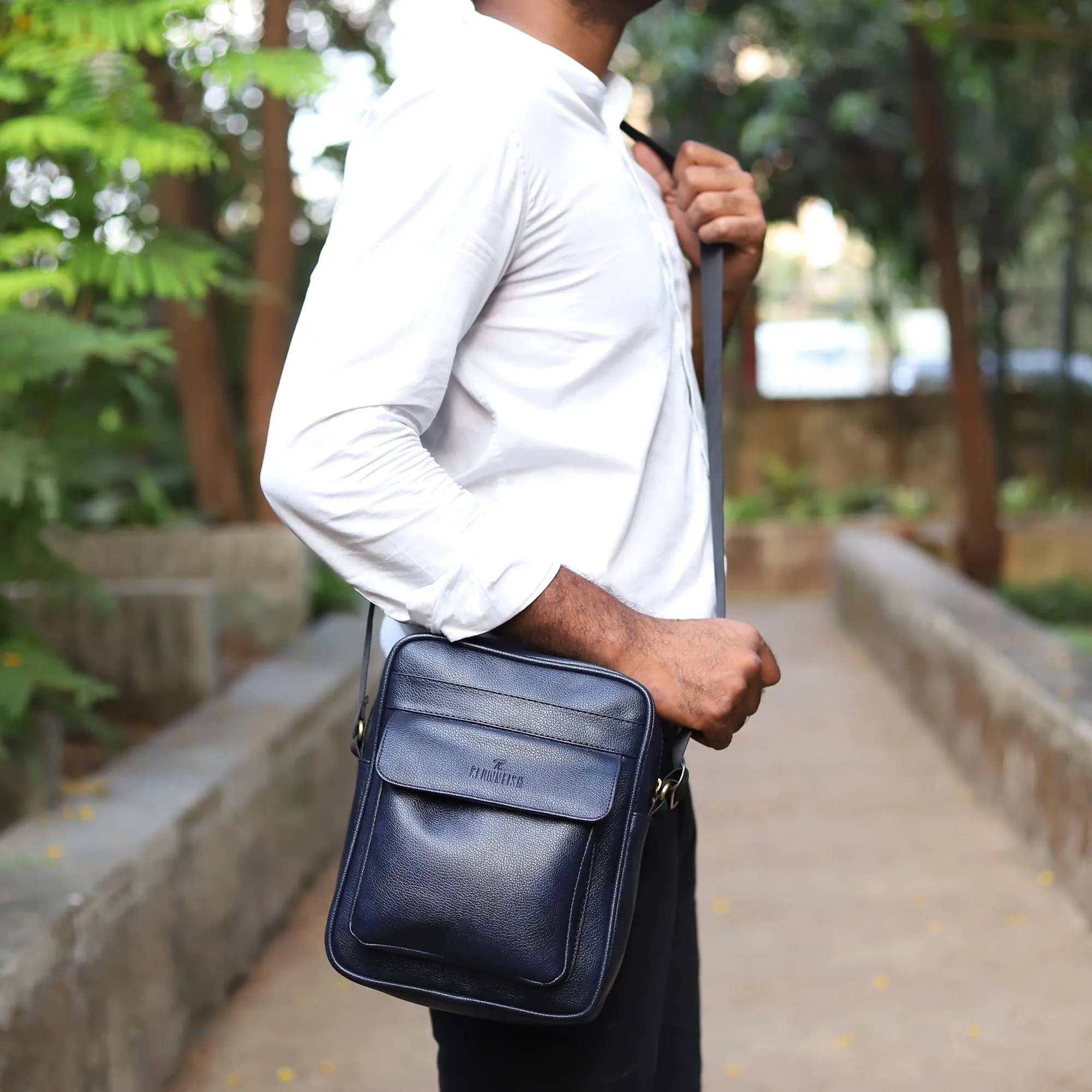 Faux Leather Messenger Bag - Adjustable Strap, Multiple Pockets | 3.6L | Blue