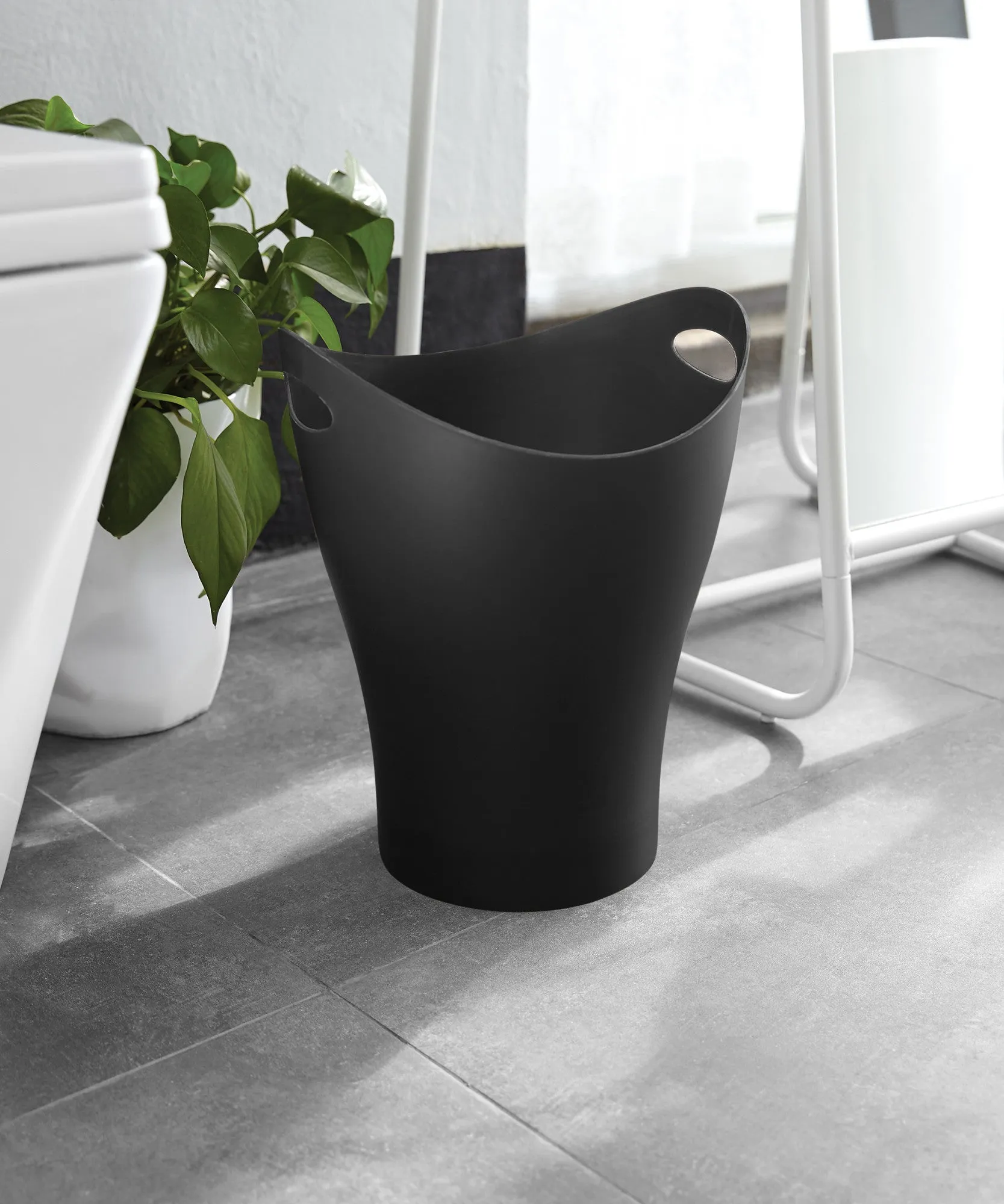 Garbino Trash Can