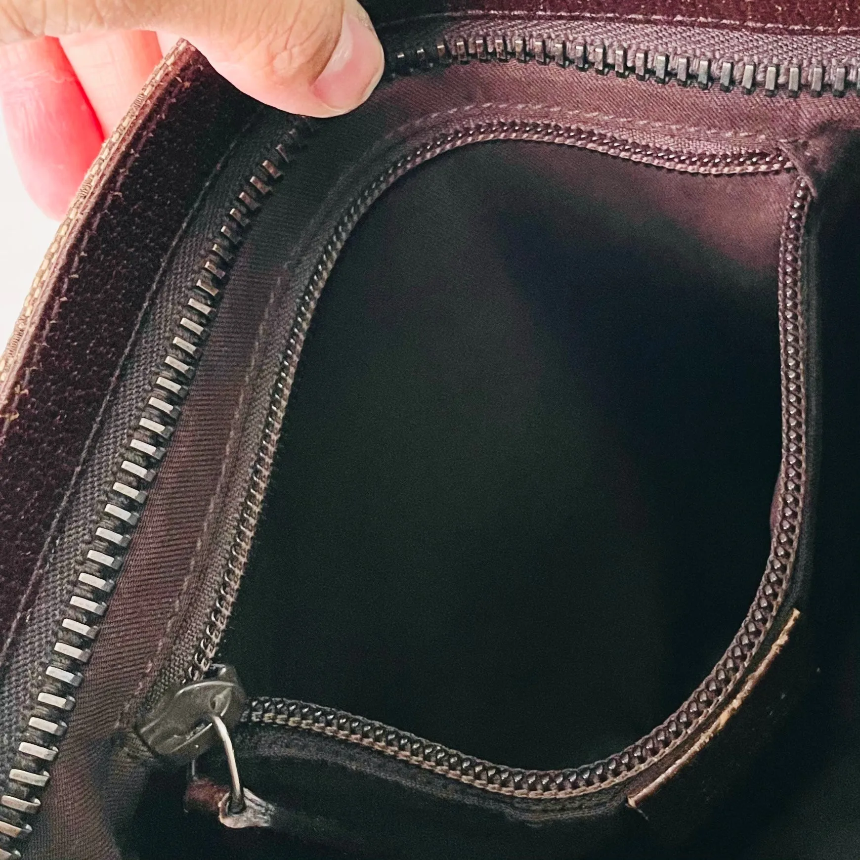 Gucci GG Guccissima Monogram Messenger Shoulder Sling Bag