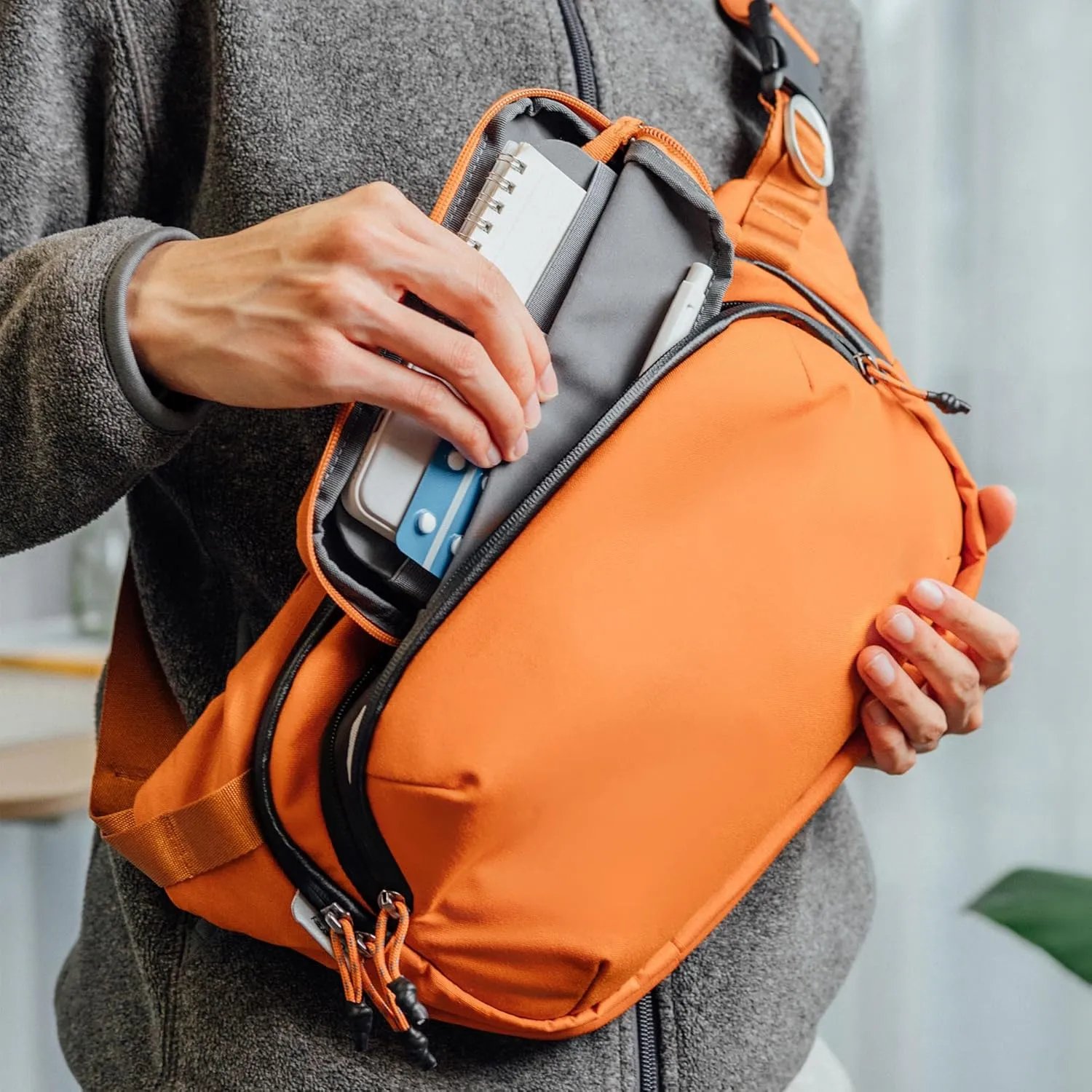 Orbitkey Urban Sling Plus - Terracotta