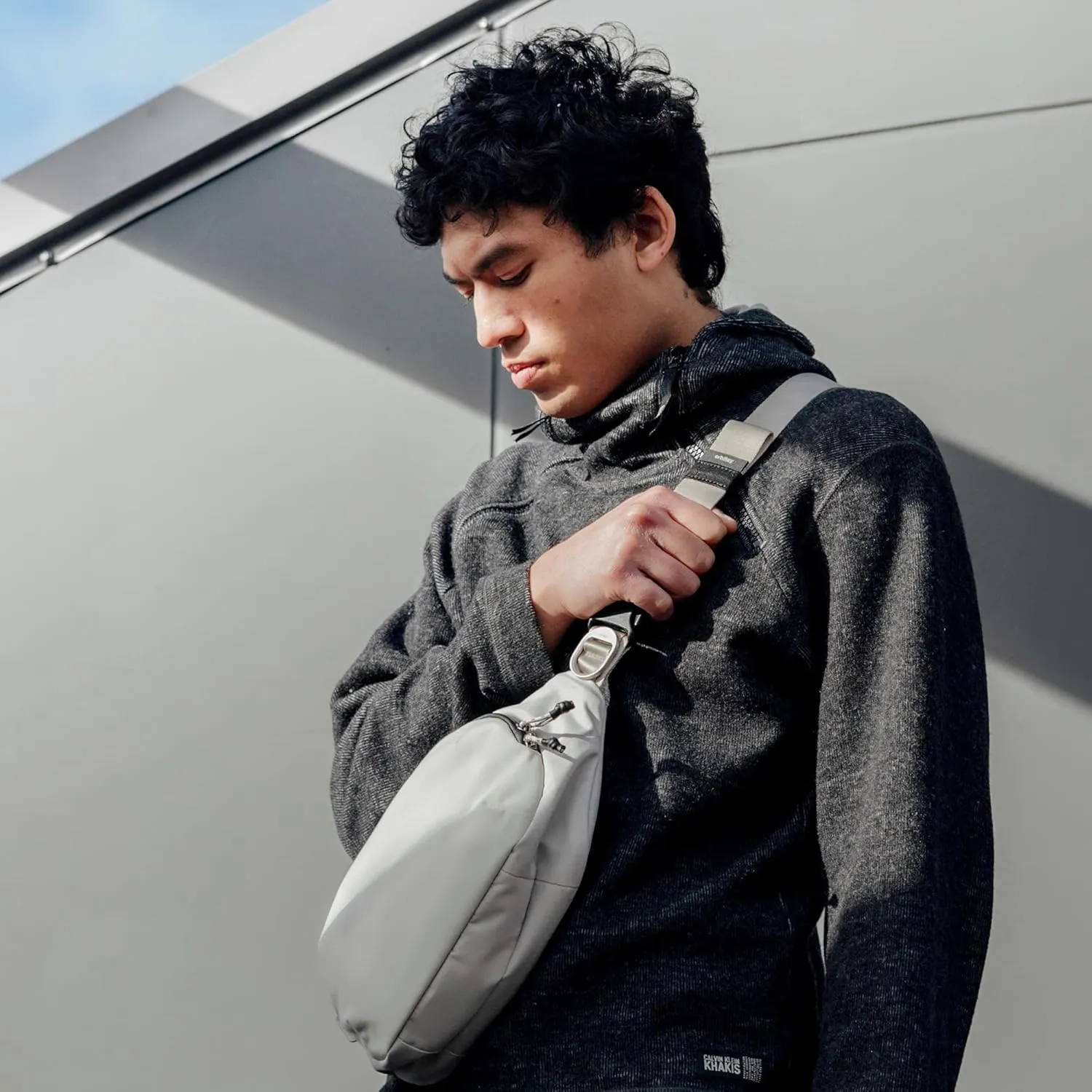 Orbitkey Urban Sling - Stone