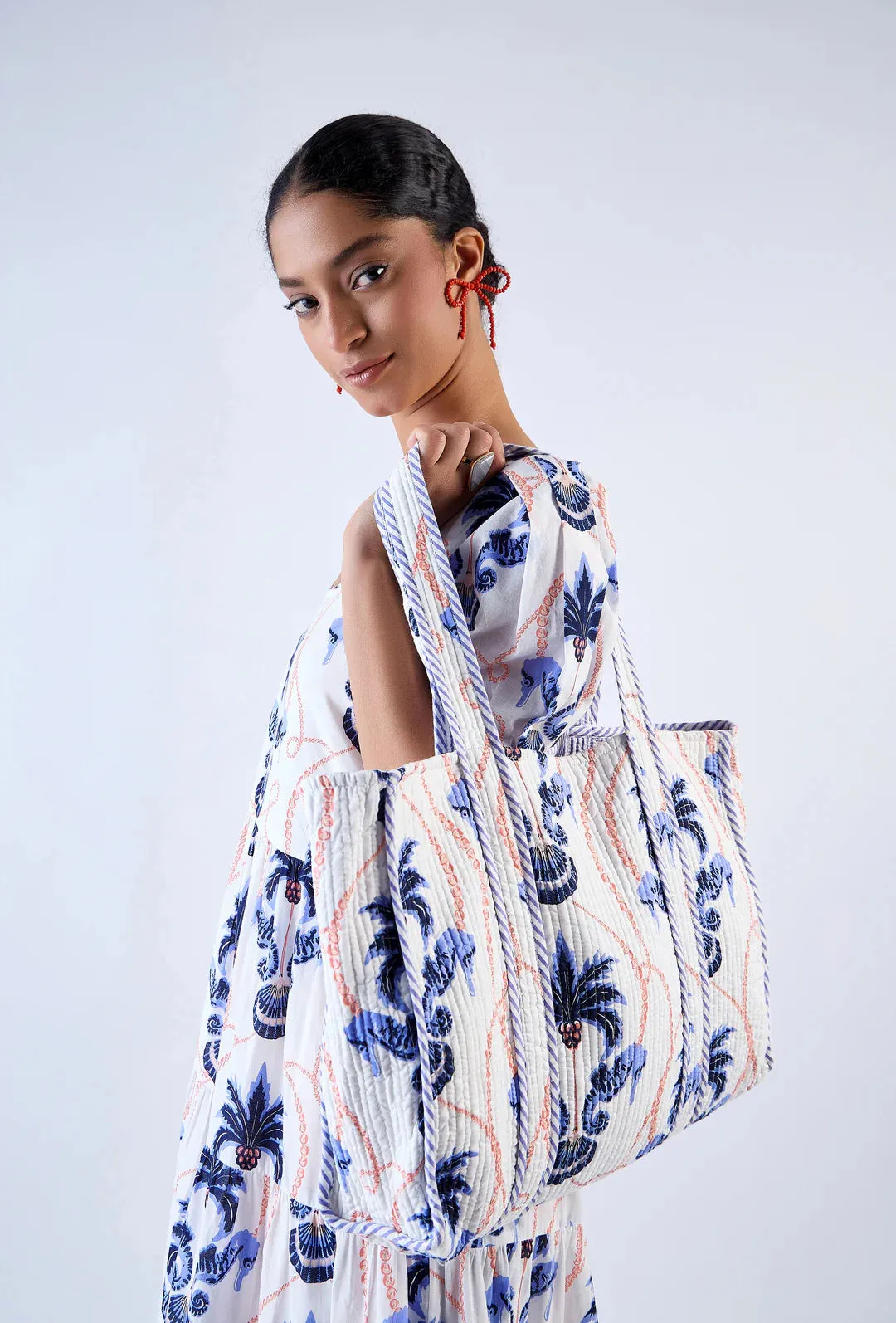 Paradise Island Tote