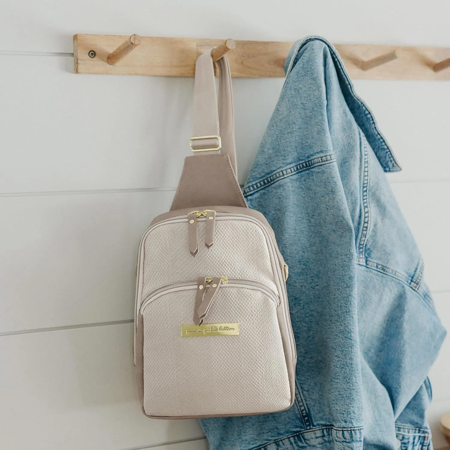 Petunia Pickle Bottom Criss-Cross Sling Bag - Sling Bag for Women and Men - Adjustable Straps to Custom-Fit - Grey Matte Cable Stitch