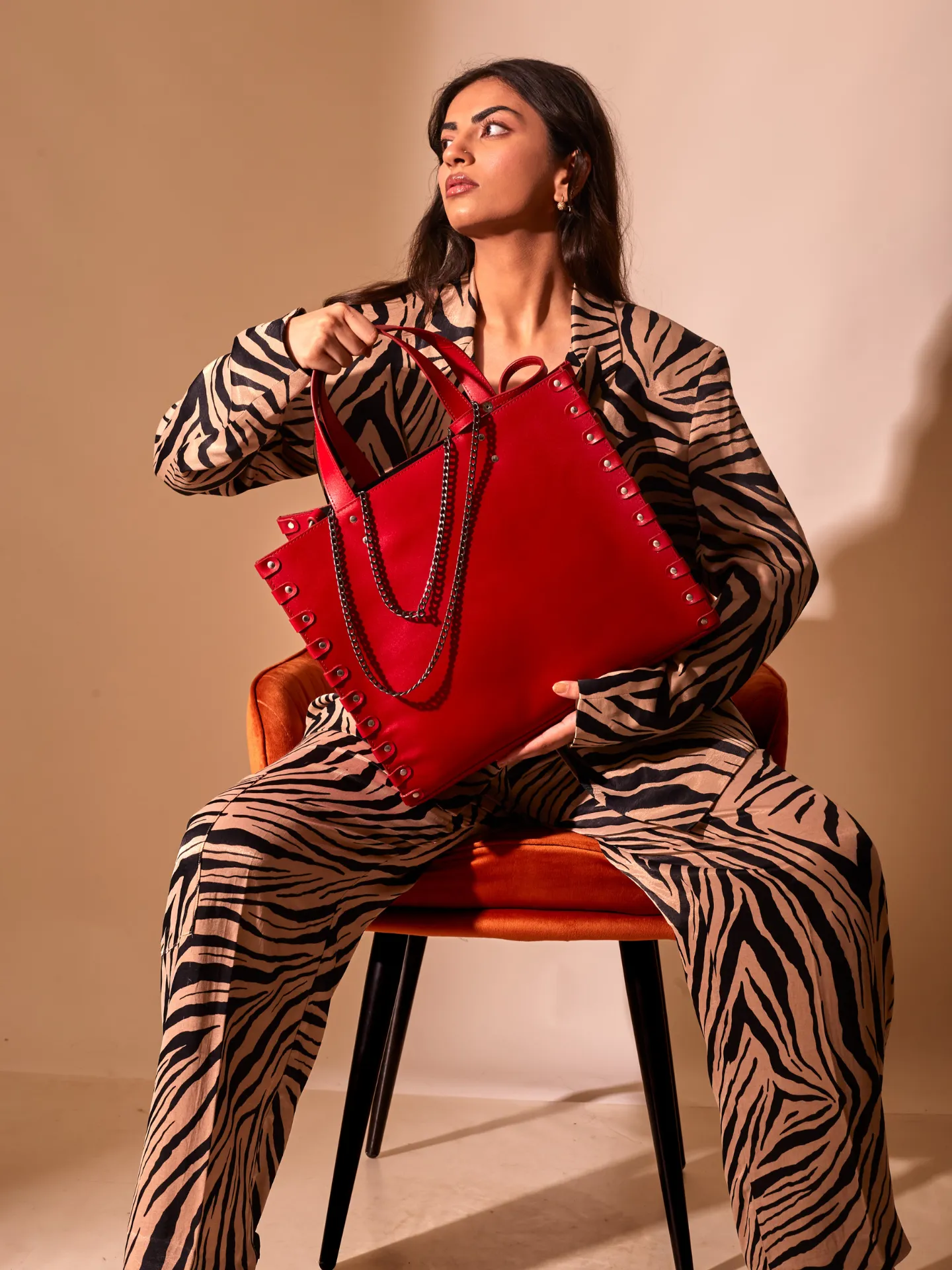 Red Globe Trotter Vegan Tote