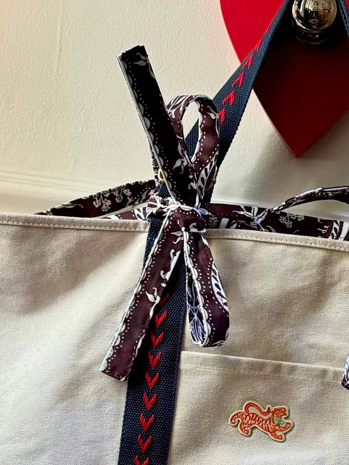 Tie-On Insert, DOMINO OXBLOOD